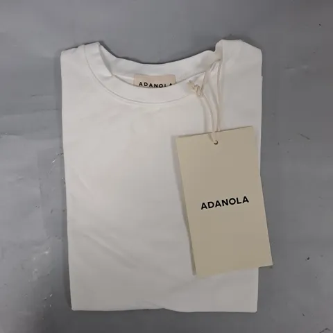 ADANOLA SHORT SLEEVE TOP IN WHITE SIZE MEDIUM