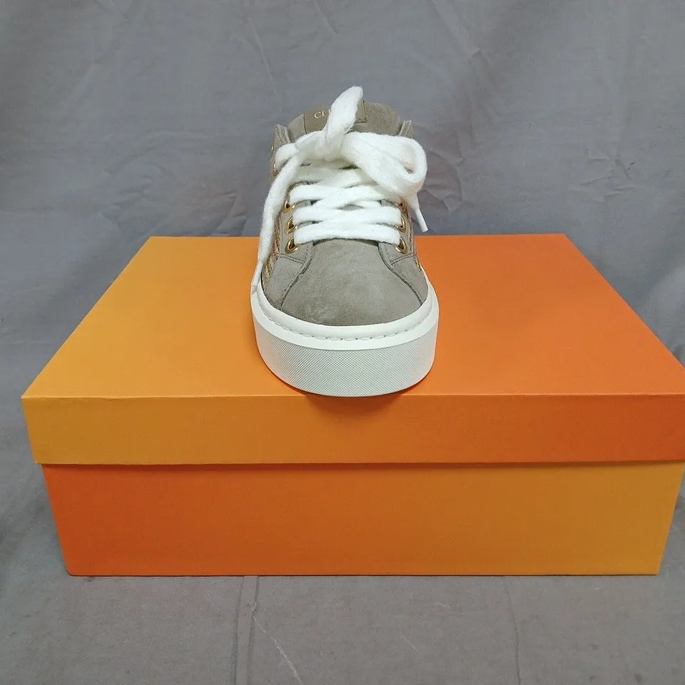 BOXED PAIR OF CLEENS ACE TRAINERS IN TAUPE SIZE UK 7