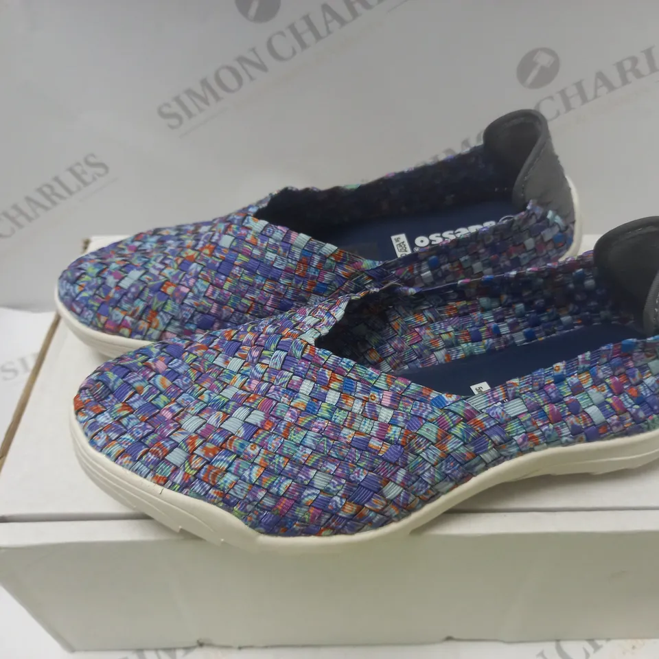 BOXED WEAVE ADESSO COLOURED SHOES - SIZE 6