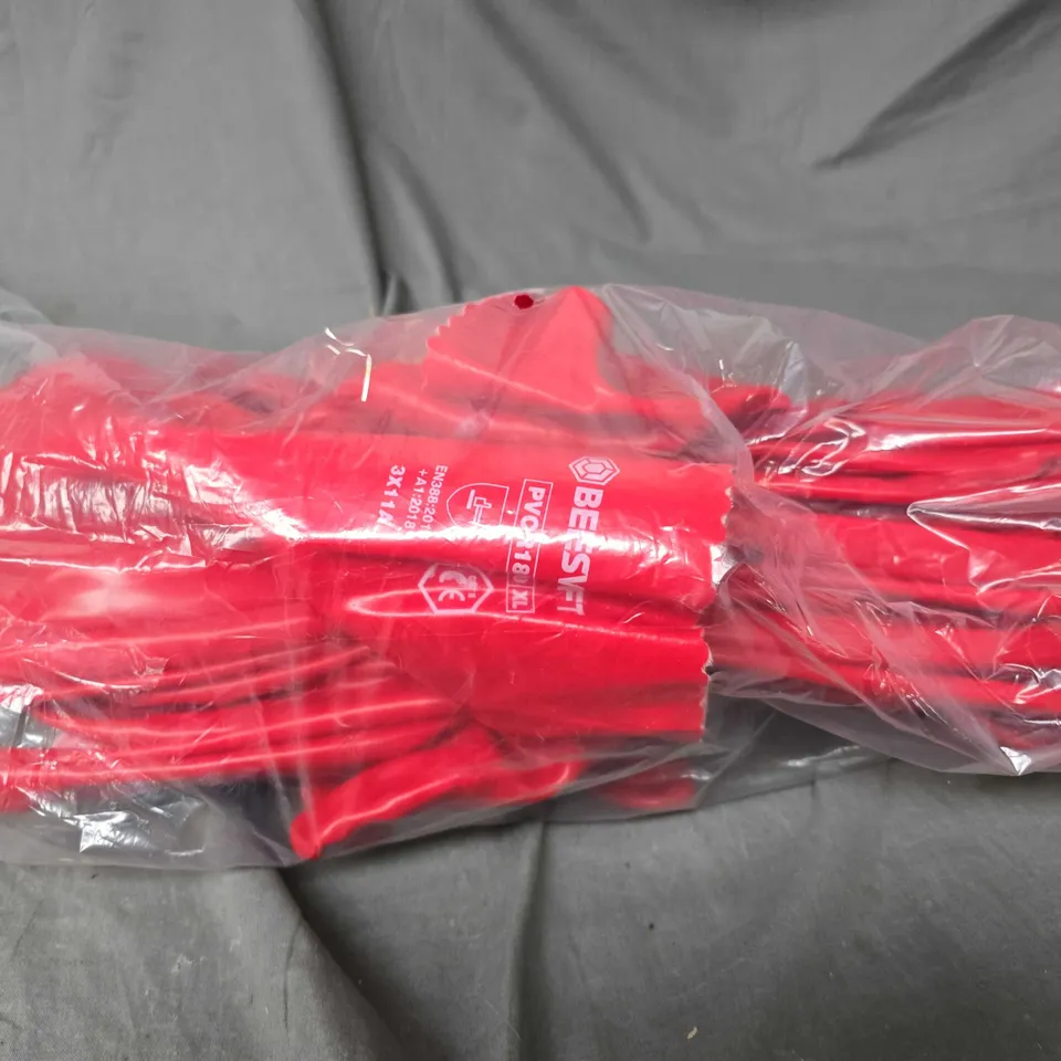 APPROXIMATELY 15 BEESWIFT PVC GAUNTLET GLOVES 