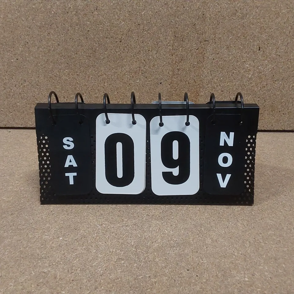 TABLE TOP FLIP CARD CALANDER 