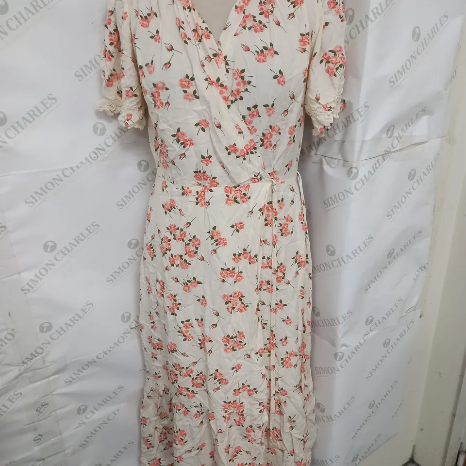 DUSK VNECK WRAP MAXI DRESS IN CREAM AND PINK FLORAL SIZE 10