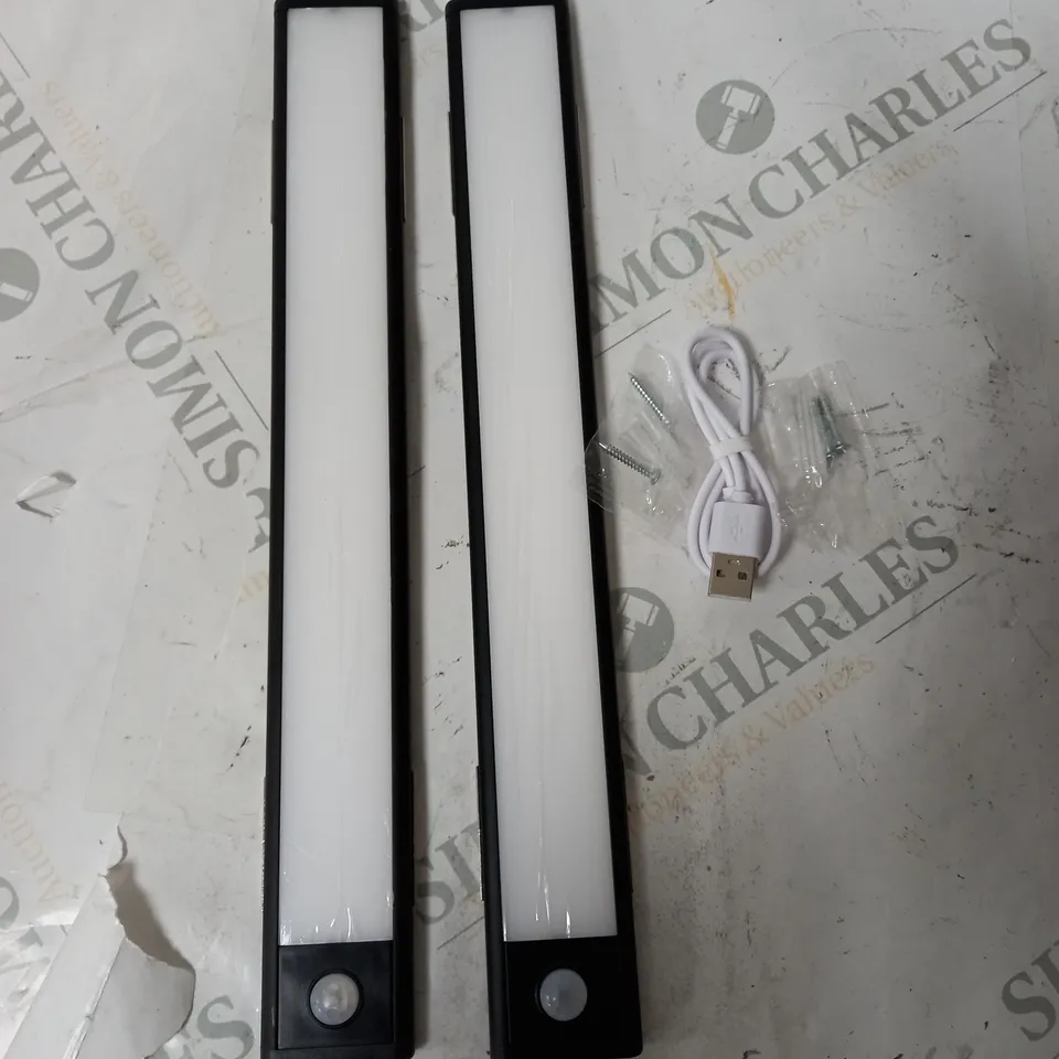 SFIXX SET OF 2 USB RECHARGEABLE MOTION SENSOR LIGHTS