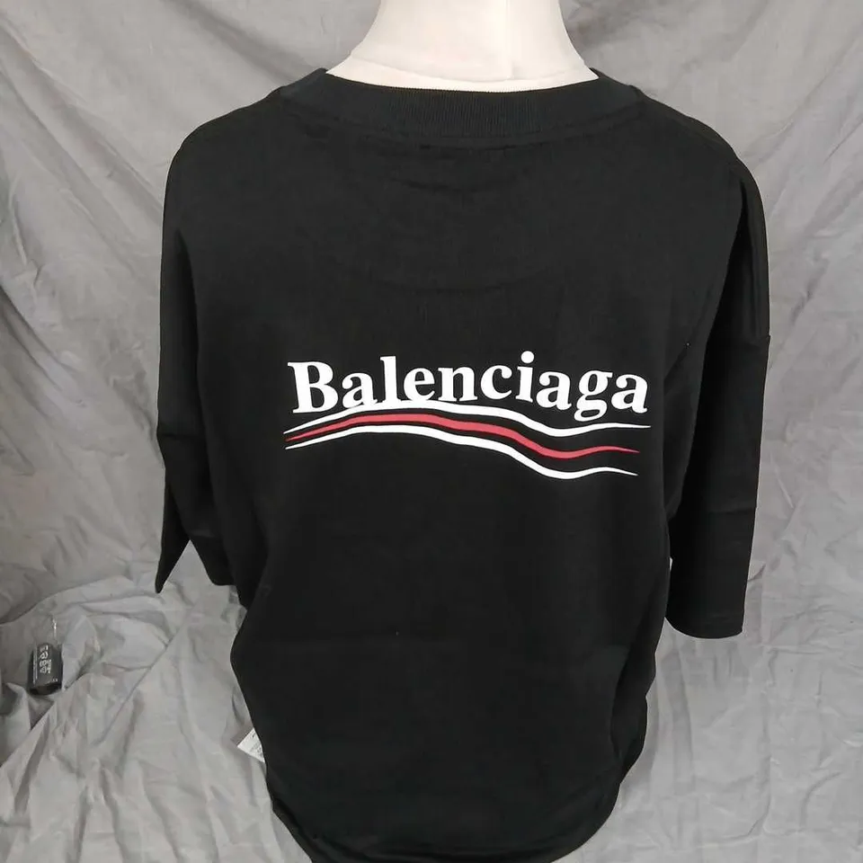 BALENCIAGA BLACK LOGO T-SHIRT –SIZE M, BRAND TAG ATTACHED