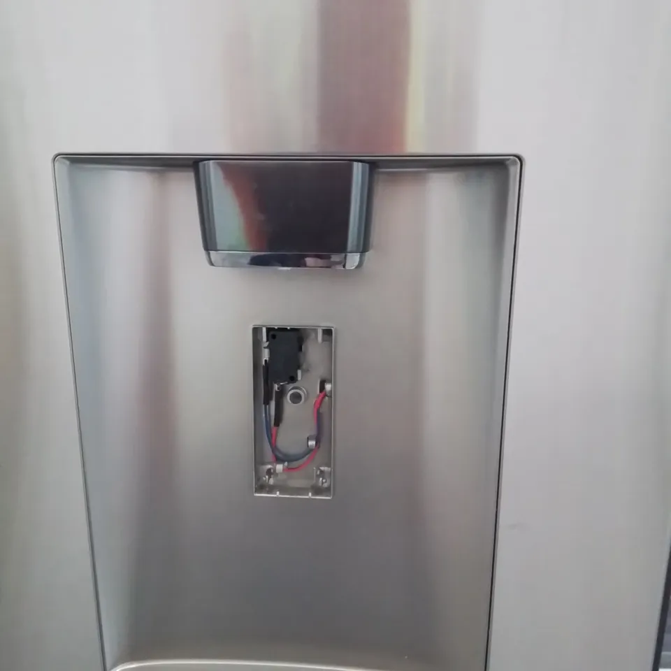 HISENSE FRENCH FRIDGE FREEZER WITH WATER DISPENCER STAINLESS STEEL RF750N41SF