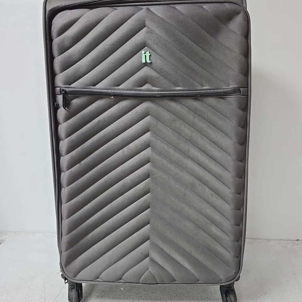 IT LUGGAGE SUITCASE, GREY - LARGE