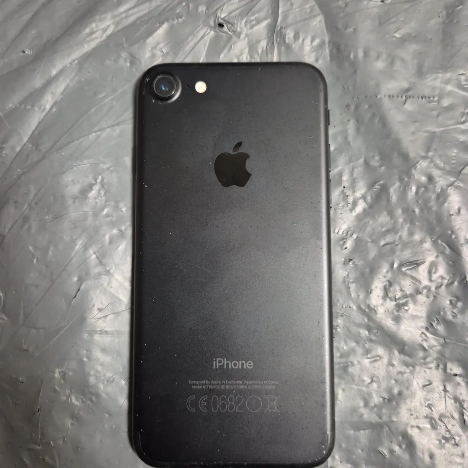 APPLE IPHONE 7 - MODEL A1778