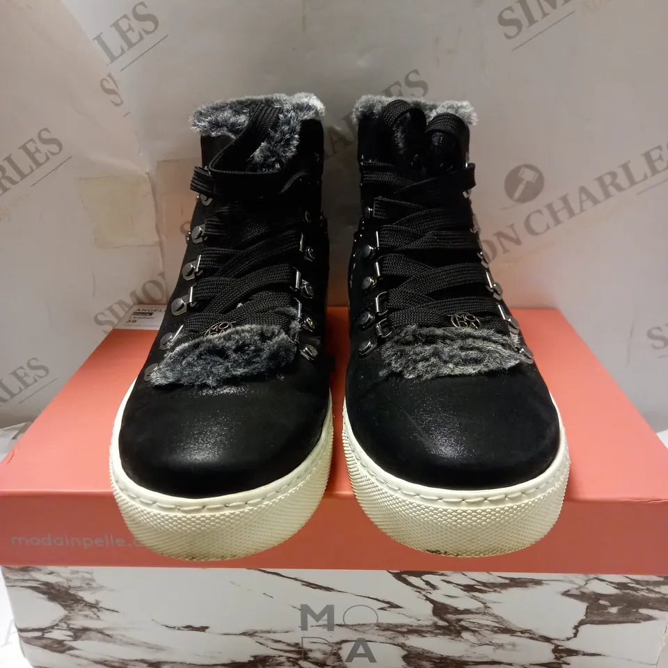 MODA IN PELLE ANGELLE BLACK HIGH TOP TRAINERS - SIZE 6