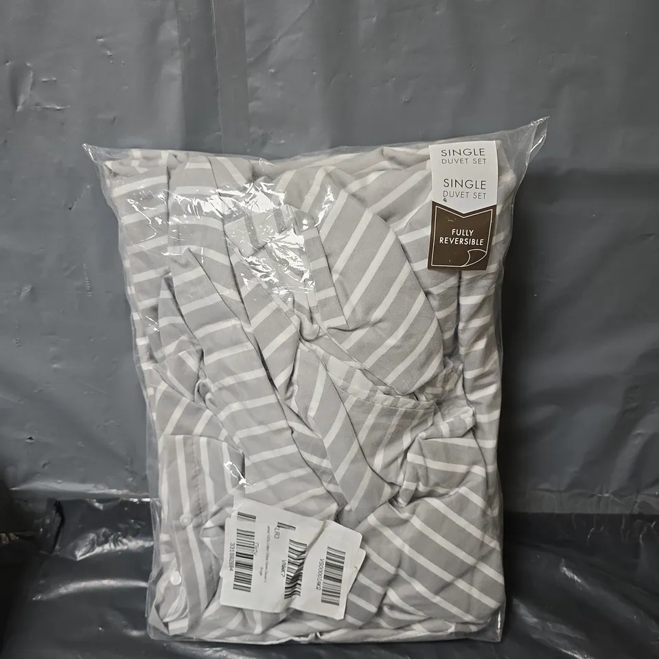 COTTON SINGLE DUVET SET - GREY AND WHITE STRIPES - SINGLE