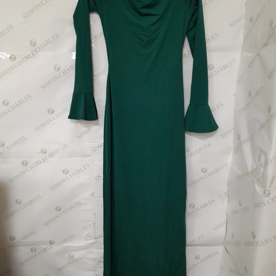 PRETTYLITTLETHING SHAPE CUT OUT DETAIL SLINKY LONG SLEEVE MAXI IN EMERAL GREEN SIZE 8