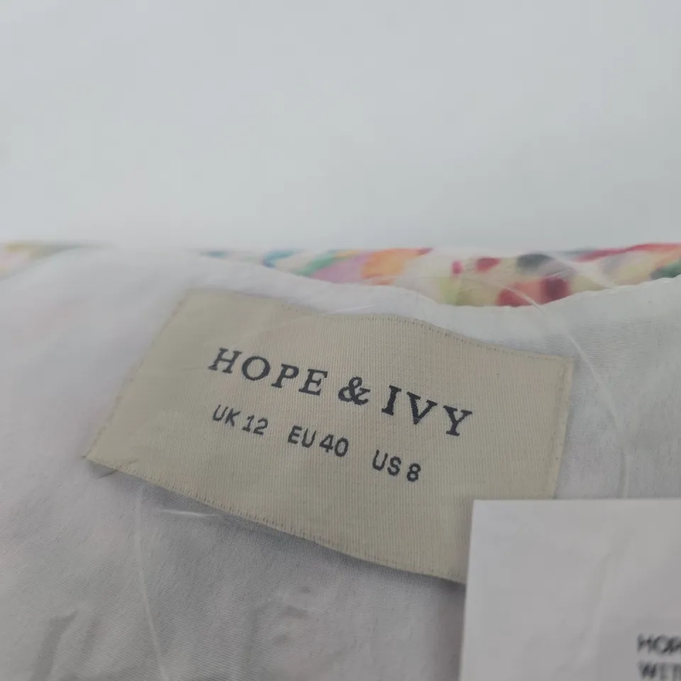 HOPE & IVY JULIA FLUTTER SLEEVE MAXI WRAP DRESS – MULTI FLORAL, UK 12 (US 8, EU 40)