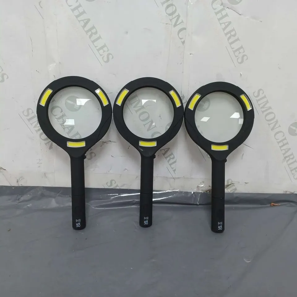 FLIPO SET OF 3 JUMBO COB LED MAGNIFIIERS BLACK