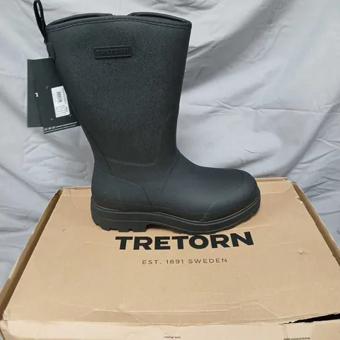 TRETORN HALLA MID WINTER BOOTS – BLACK UK 8