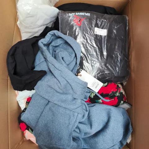 LARGE BOX OF APPROXIMATELY 25 ASSORTED CLOTHING ITEMS IN VARIOUS COLOURS, STYLES AND SIZES - COLLECTION ONLY