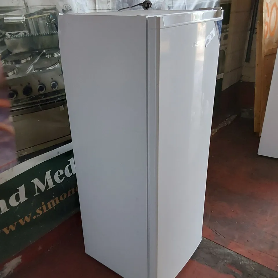 ENGLISH ELECTRIC UPRIGHT TALL FREEZER 168L 55cm WIDE / MODEL: EEF170H