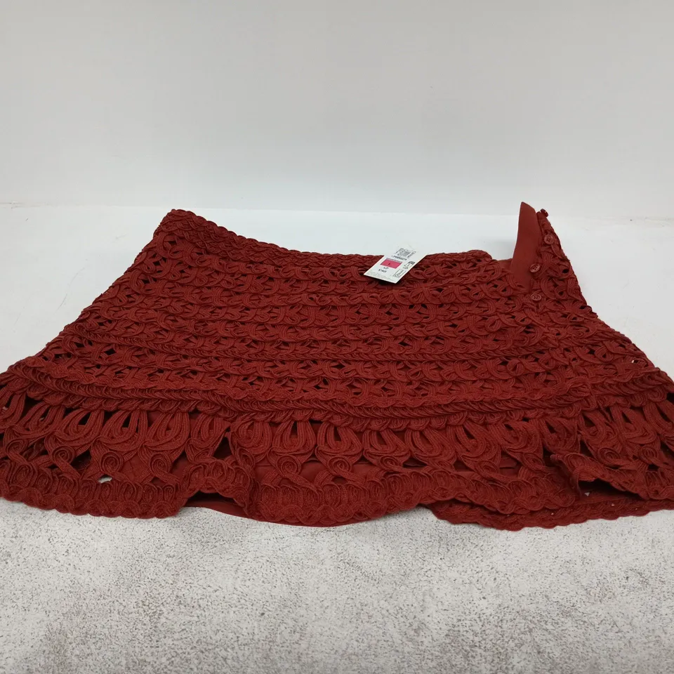 M&S WOMEN'S RED CROCHET 2 PIECE OUTFIT LARGE SKIRT/TOP