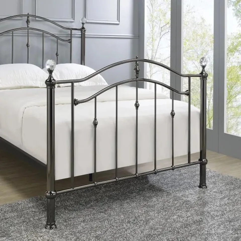 BOXED CALLISTO BED FRAME//SIZE: KING - CHROME/CRYSTAL (2 BOXES)