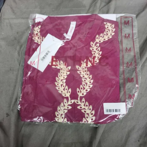WOMEN'S MAGENTA EMBROIDERED TOP WITH CREAM LEAF PATTERN, SIZE M