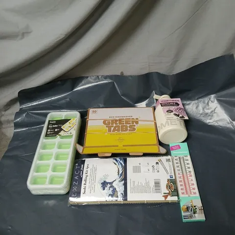 APPROXIMATELY 20 ASSORTED HOUSEHOLD ITEMS TO INCLUDE DISHWASHER TABLETS, THERMOMETER, ICE CUBE TRAYS, SUSHI ROLLING KIT ETC