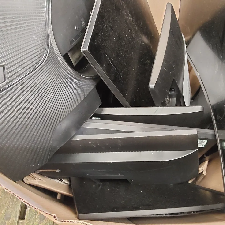 PALLET OF APPROXIMATELY 26 GAMING MONITORS - VARIOUS SIZES AND SPECIFICATIONS FROM BRANDS INCLUDING; LG, SAMSUNG, DELL, AOC