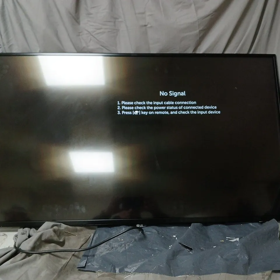 LG 49MS5KE-B 49-INCH DISPLAY MONITOR BOXED. NO POWER SUPPLY OR ACCESSORIES.