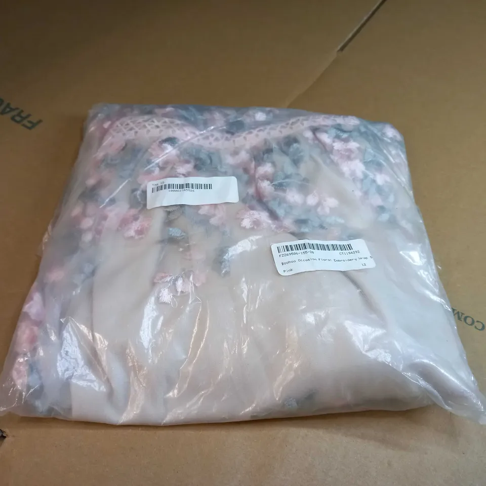 PACKAGED BOOHOO PINK FLORAL OCCASION EMBROIDERY WRAP DRESS - SIZE 12