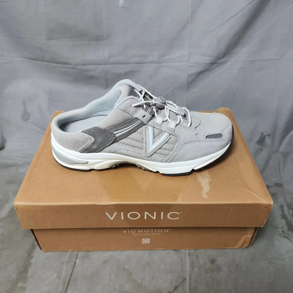 VIONIC MOTION GREY SNEAKERS – ATHLETIC SHOES (UNISEX) – BOXED, UK SIZE 4