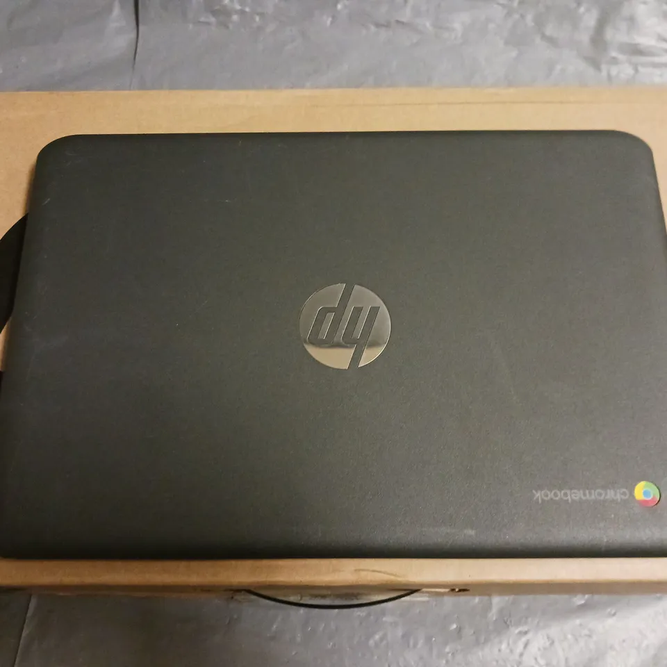 BOXED HP CHROMEBOOK 11-V051SA INTEL CELERON LAPTOP