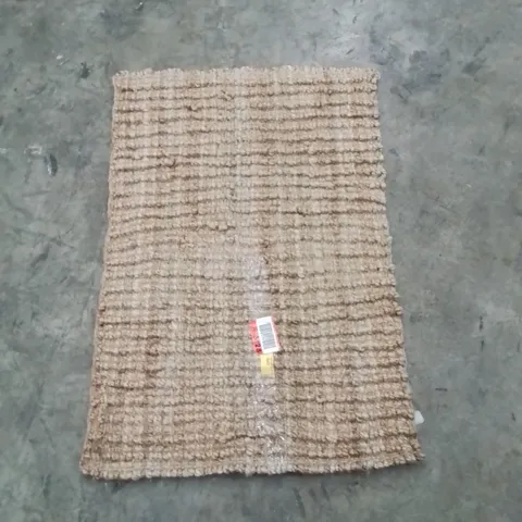 QUALITY DESIGNER AREA RUG - APPROXIMATELY 90X60CM