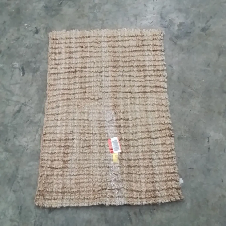 QUALITY DESIGNER AREA RUG - APPROXIMATELY 90X60CM