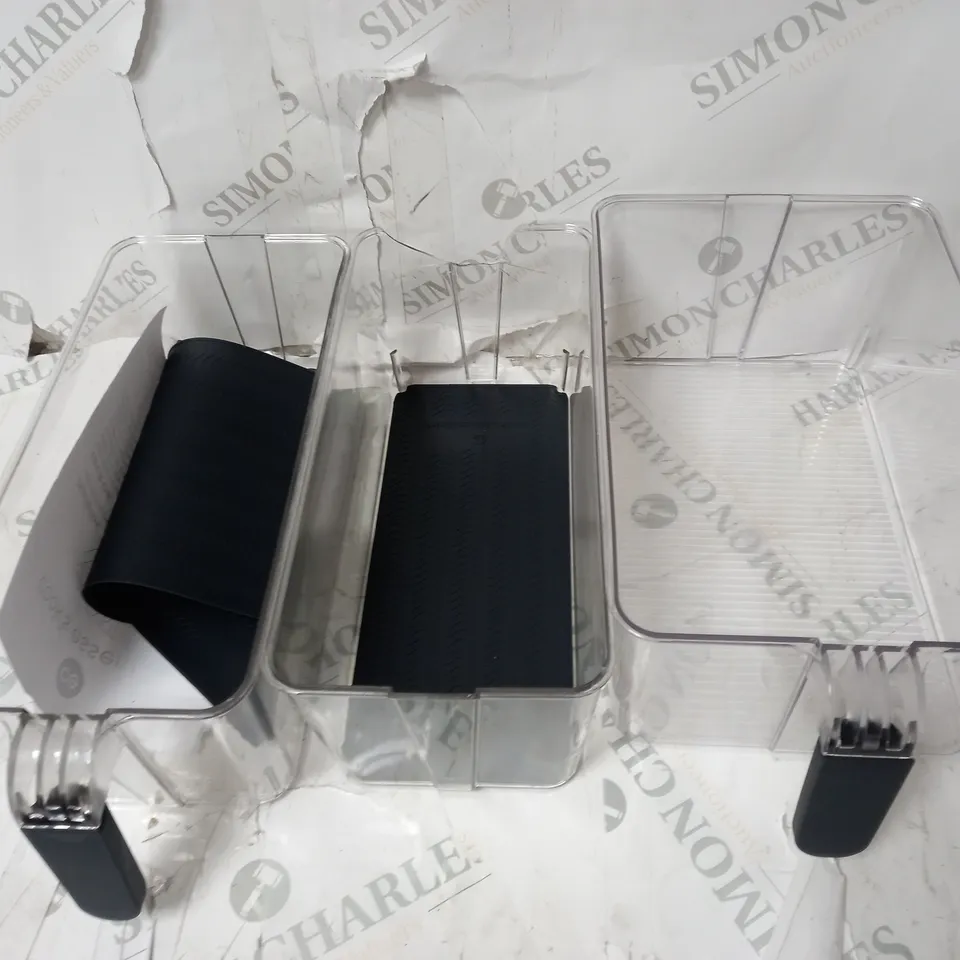 COOK'S ESSENTIALS SET OF FRIDGE ORGANISERS