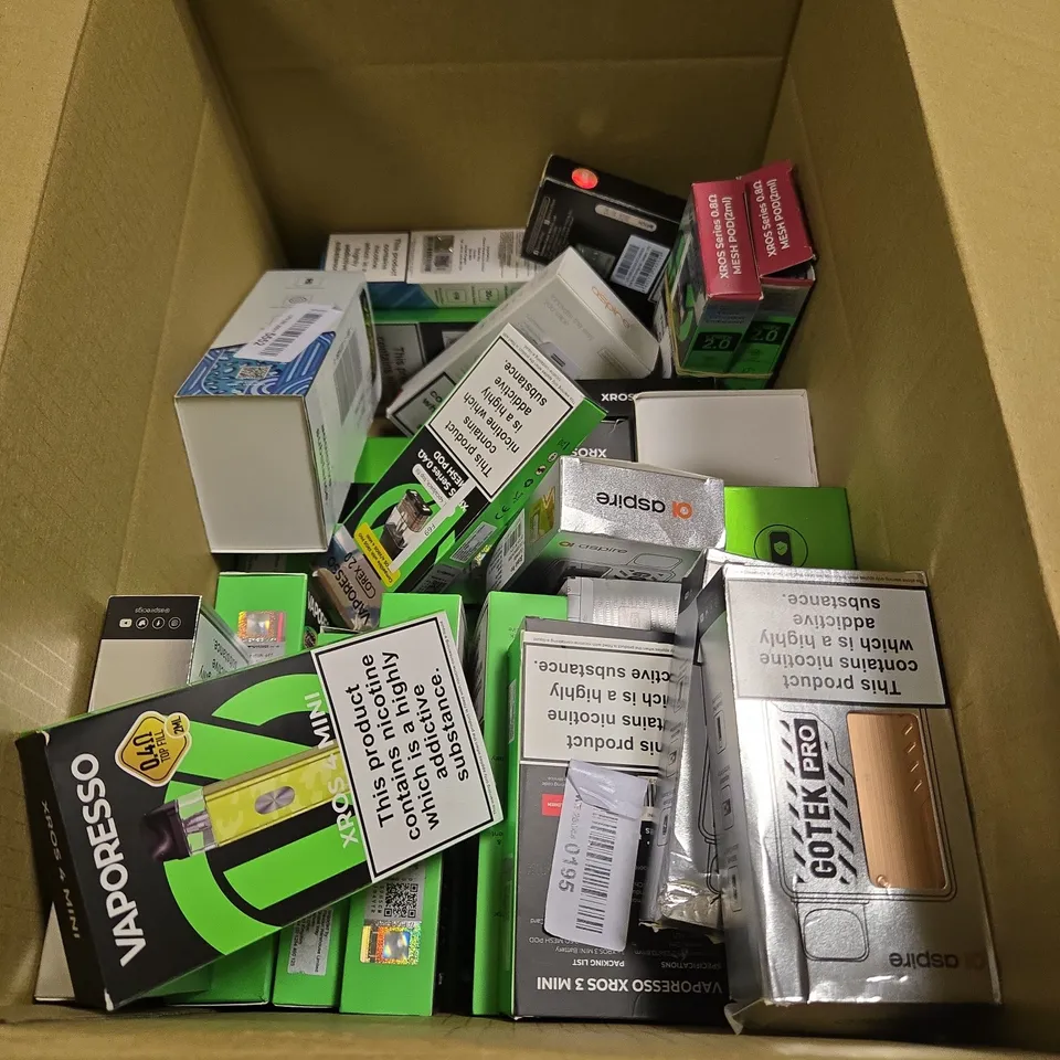 APPROXIMATELY 20 VAPES & E-CIGARETTES TO INCLUDE VAPORESSO, ASPIRE ETC 