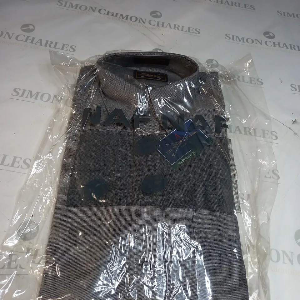 THE ARROW COMPANY GREY SHIRT SIZE UNSPECIFIED 