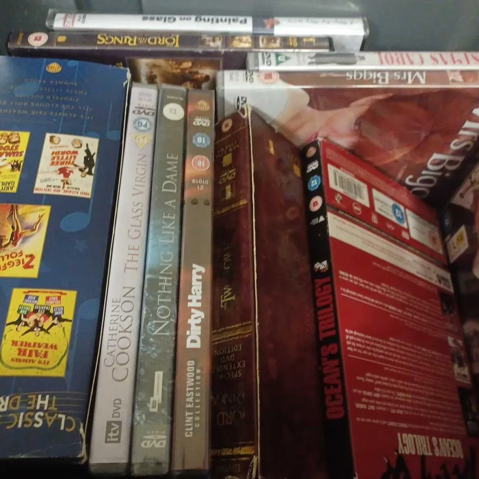 APPROXIMATELY 15 ASSORTED DVDS INCLUDE - BILLY & ALBERT , DIRTY ROTTEN SCOUNDRELS , MY LITTLE PONY THE SHOWER STOPPERS ETC