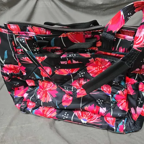 LUG LIFE CABBY BAG IN FLORAL DESIGN