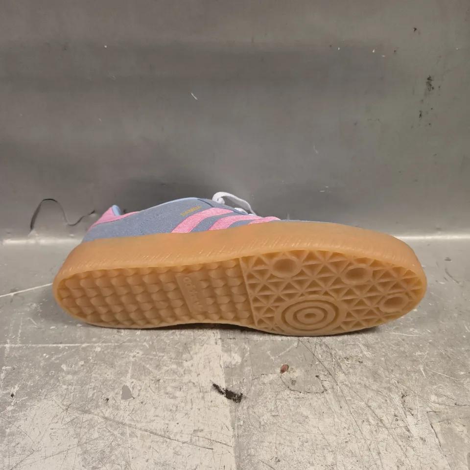 PAIR OF ADIDAS WOMENS TRAINERS - 6.5