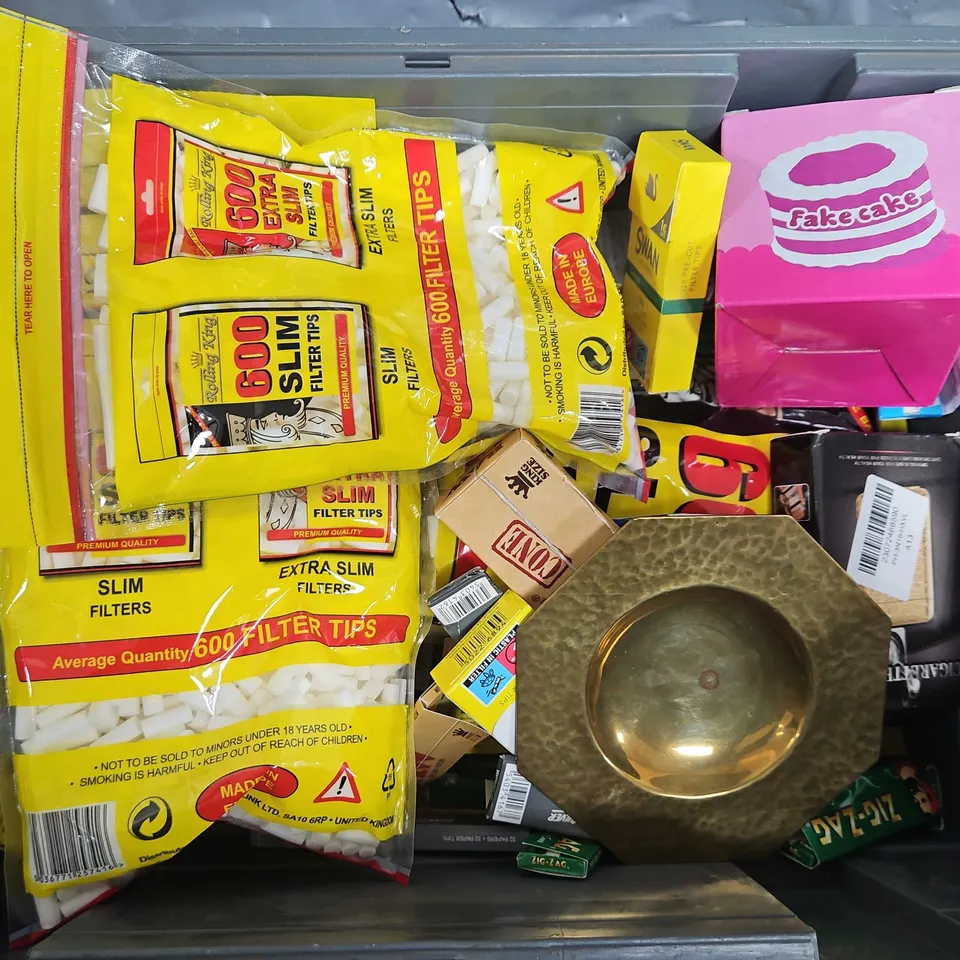BOX OF ASSORTED SMOKING ACCESSORIES 