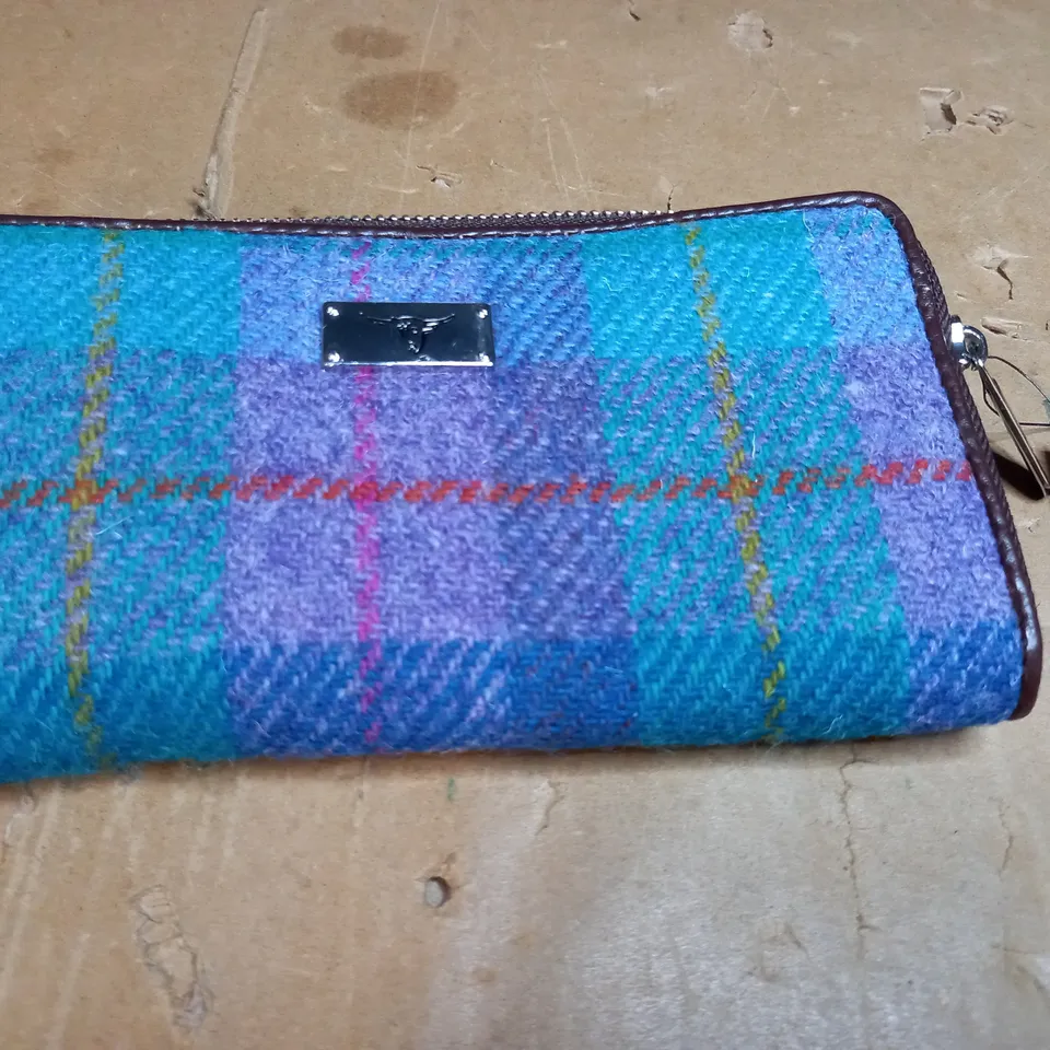 GLEN APPIN WOOLLY PURSE 