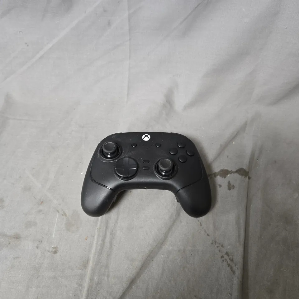 XBOX WIRELESS CONTROLLER – BLACK 