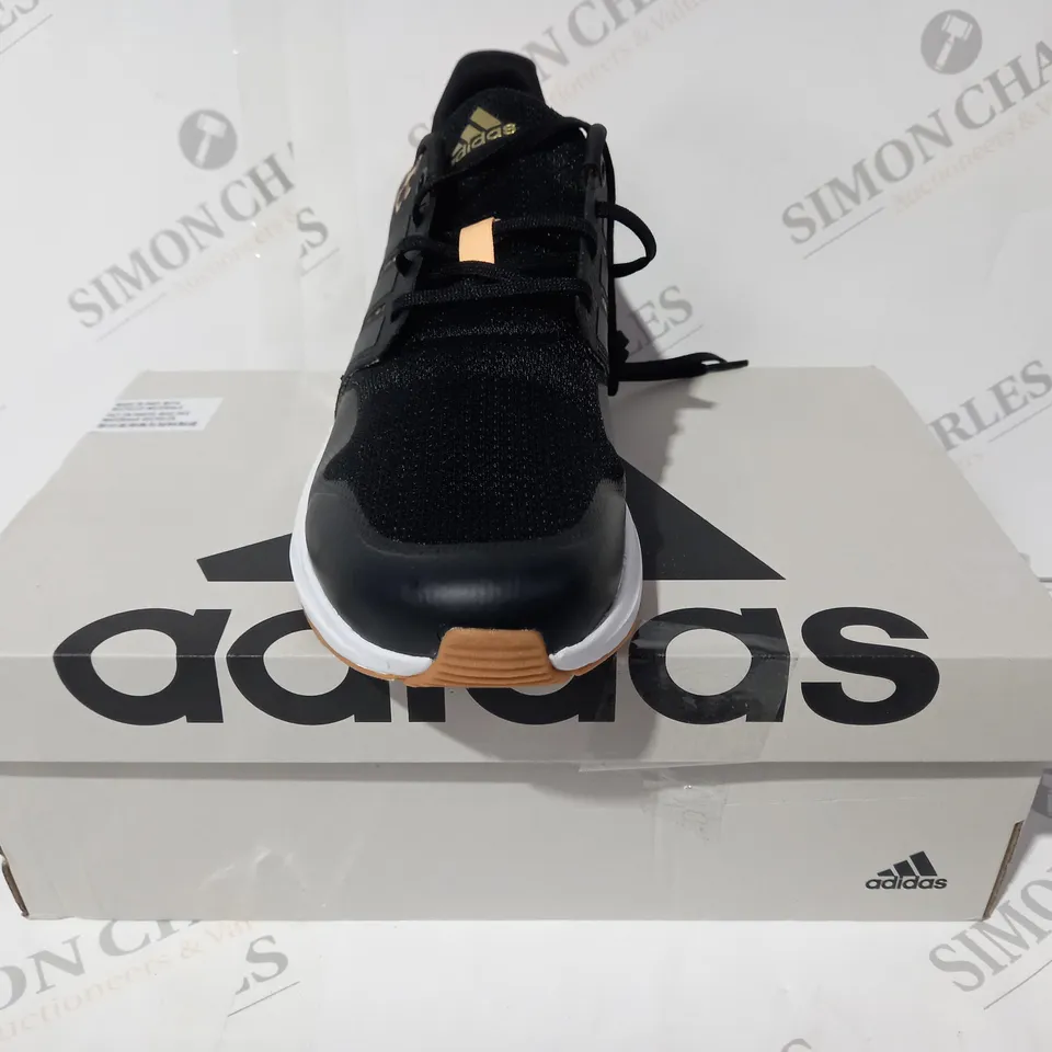 BOXED PAIR OF ADIDAS RAPIDASPORT K SHOE SIN BLACK/LEOPARD PRINT UK SIZE 5