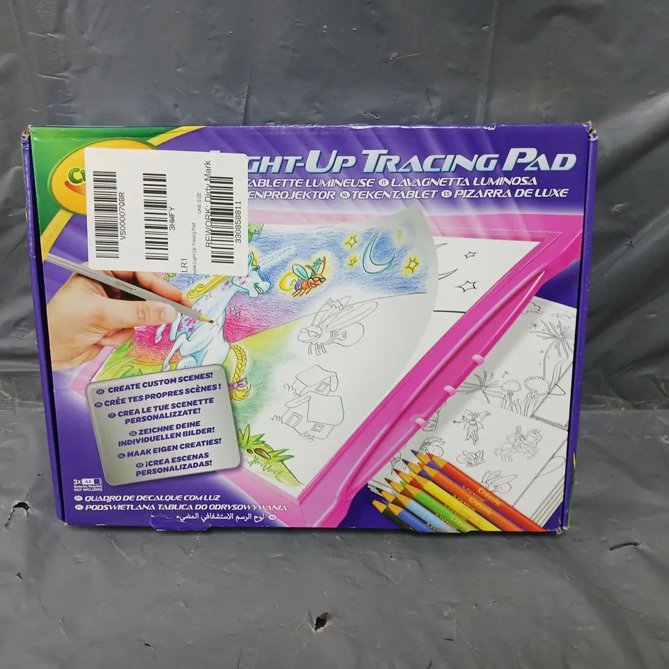 CRAYOLA LIGHT-UP TRACING PAD  RRP £26.99