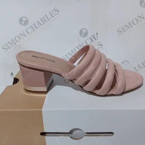 BOXED ALDO ETOCLYA SANDAL - SIZE 6