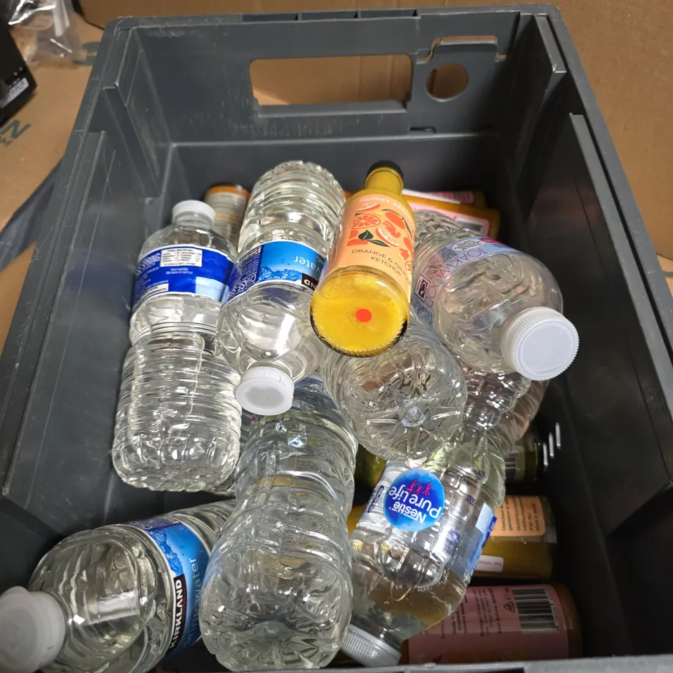 APPROXIMATELY 18 ASSORTED FOOD AND DRINK ITEMS NESTLE PURE LIFE WATER AND ORANGE & GINGER KETCHUP 