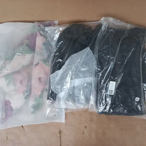 APPROXIMATELY 20 ASSORTED CLOTHING AND FASHION PRODUCTS IN VARIOUS STYLES AND SIZES - COLLECTION ONLY