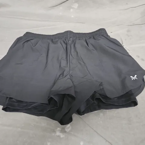 CREW CLOTHING COMPANY RUNNING SHORTS - SIZE M