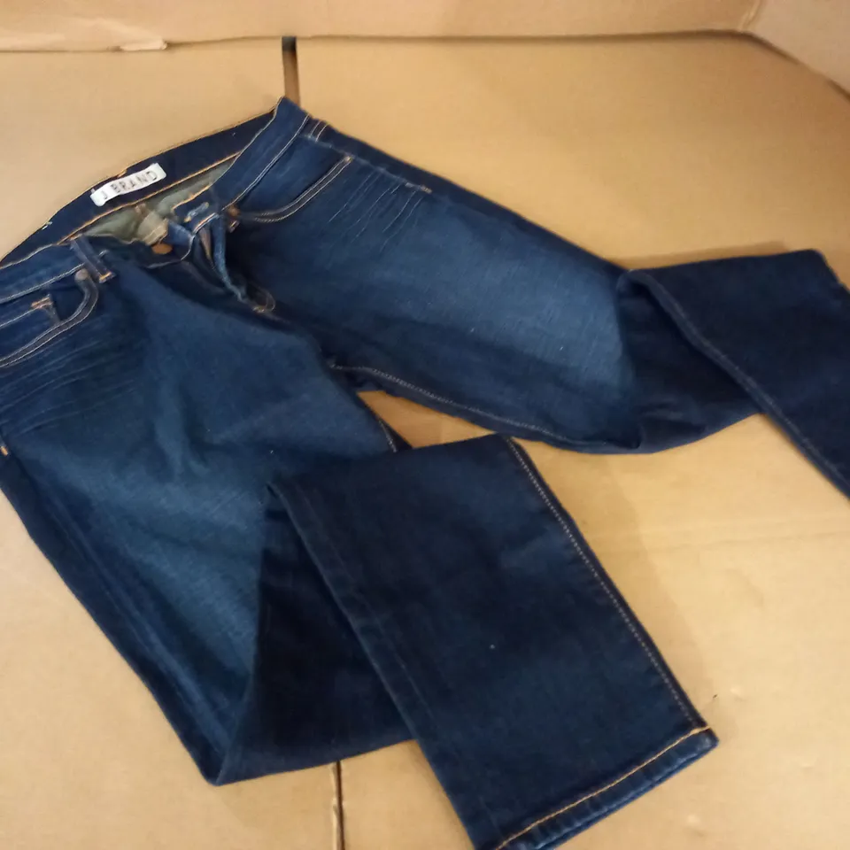 BRAND NEW J BRAND SKINNY SLIM FIT LOW RISE JEANS - 32