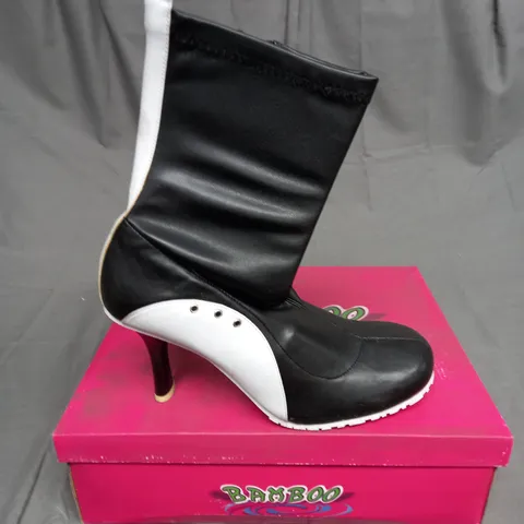 BOXED BAMBOO LEATHER BALLER HIGH HEEL SHOES IN BLACK AND WHITE SIZE 9