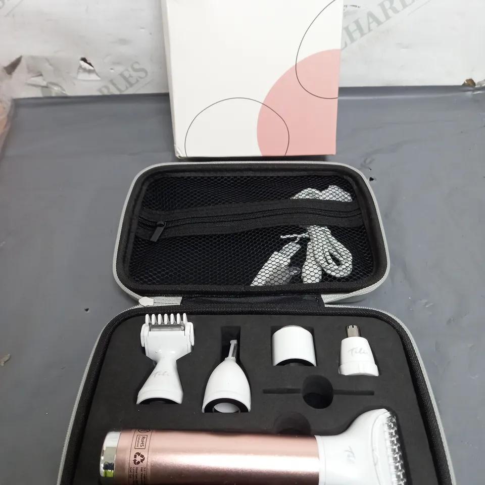 BOXED BLUSHLY CLEANSING & EXFOLIATING FACE BRUSH MINT GREEN