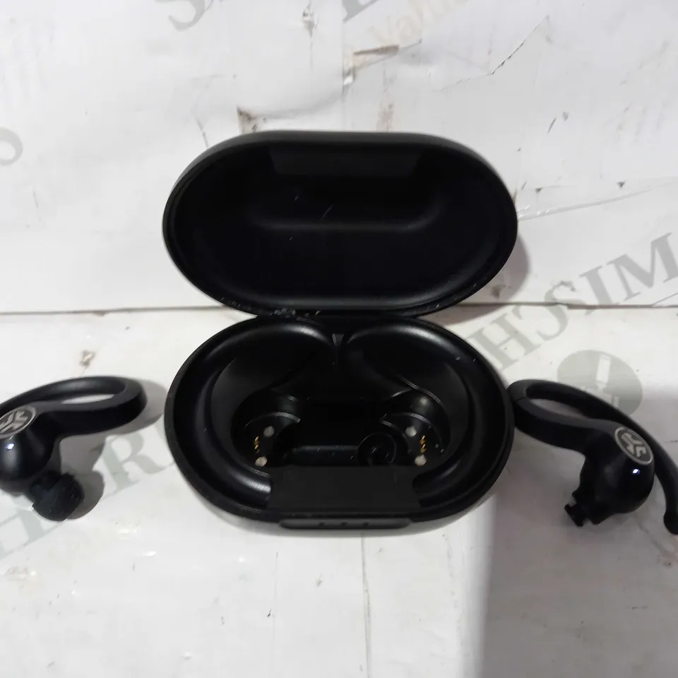 JLAB WIRELESS SPORT EARPHONES IN BLACK