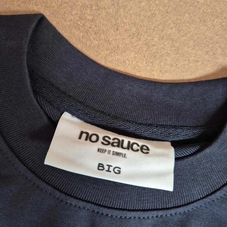 NO SAUCE THE PERFECT TEE IN NAVY - BIG